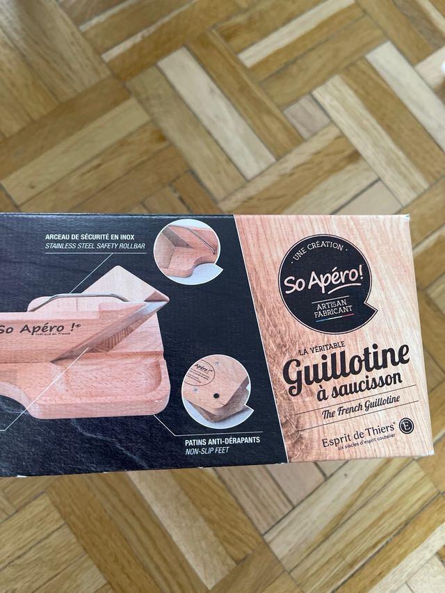 herramienta para cortar salchichon