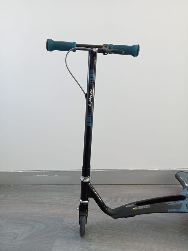 Patinete especial de 3 ruedas Imaginarium.