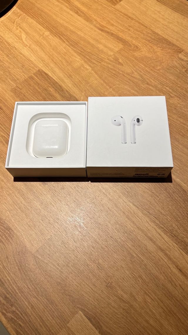 Apple AirPods (2,ª generación)