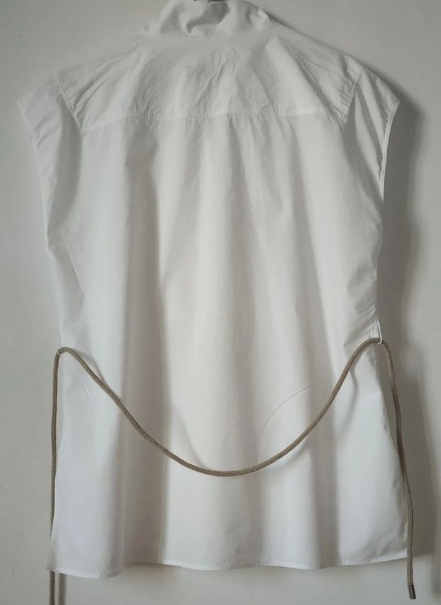 Carolina Herrera ladies blouse size 6 M