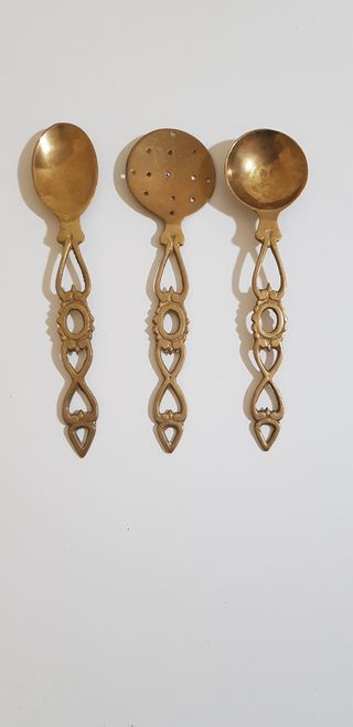 Juego de 3 cucharas de latón
