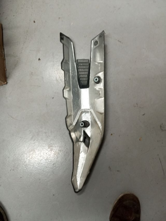 KYMCO DTX CUBRE ESCAPE