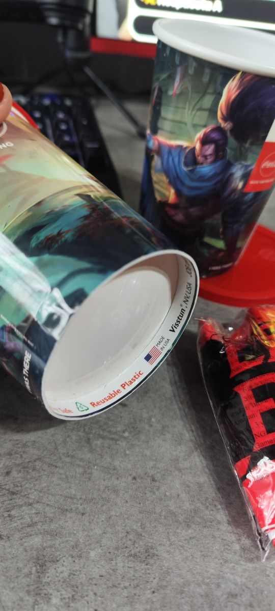 Vaso coleccionista Yasuo mundiales LOL 2018