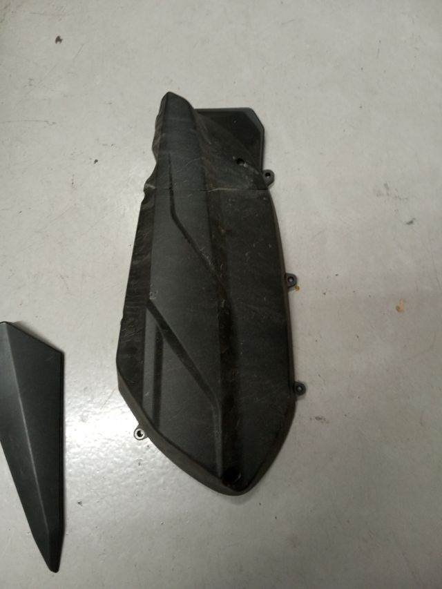 KYMCO DTX tapa filtro aire