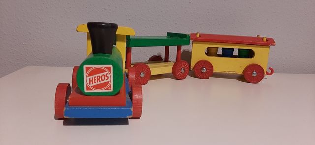 Tren de madera