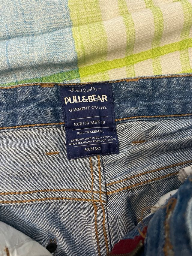 pantalon vaquero pull&bear