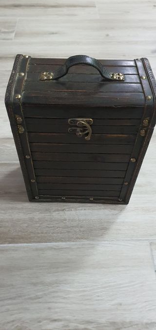 Baúl madera