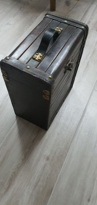 Baúl madera