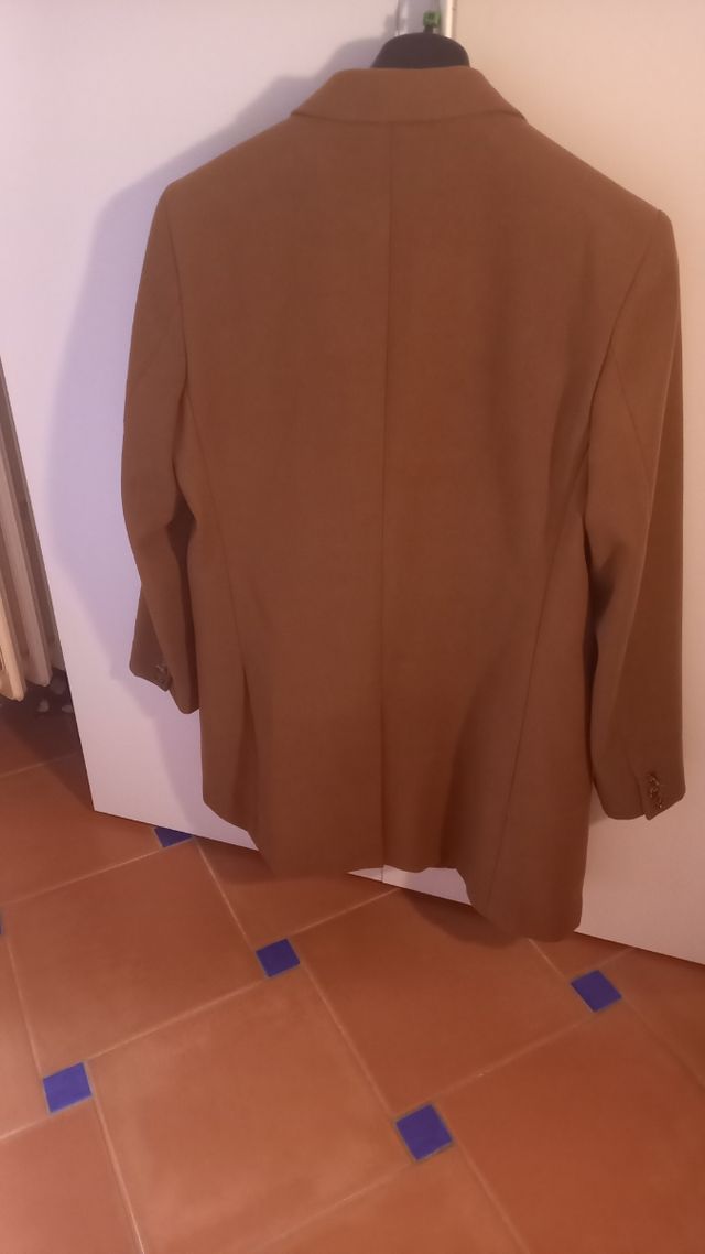 Cappotto da uomo colore beige