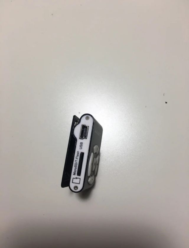 Mini Lettore MP3 - MAJESTIC con MicroSD