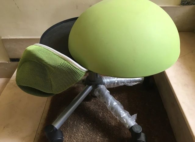 Sgabello Regolabile con cuscino ad Aria