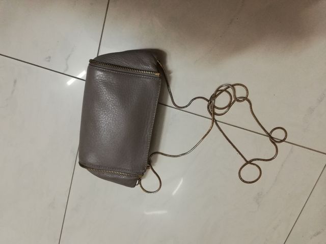 Pochette  con catenina