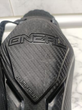 Rodillas O'neal Youth