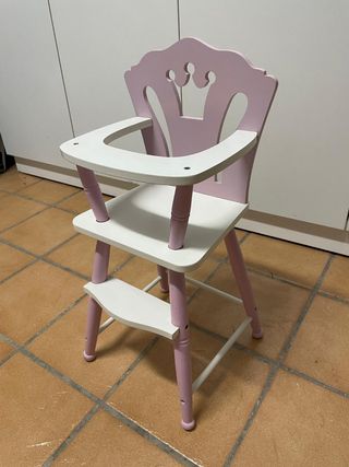 Trona para muñecos de madera