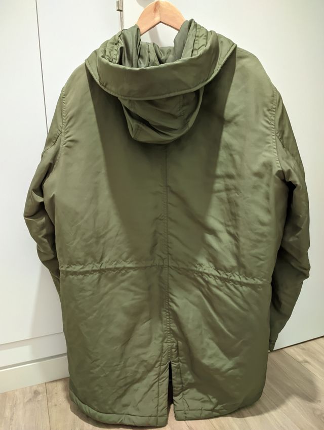 Abrigo NUEVO de hombre marca Milano.