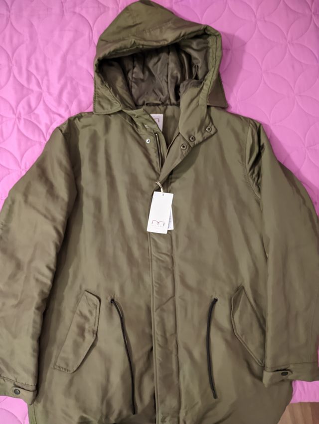 Abrigo NUEVO de hombre marca Milano.