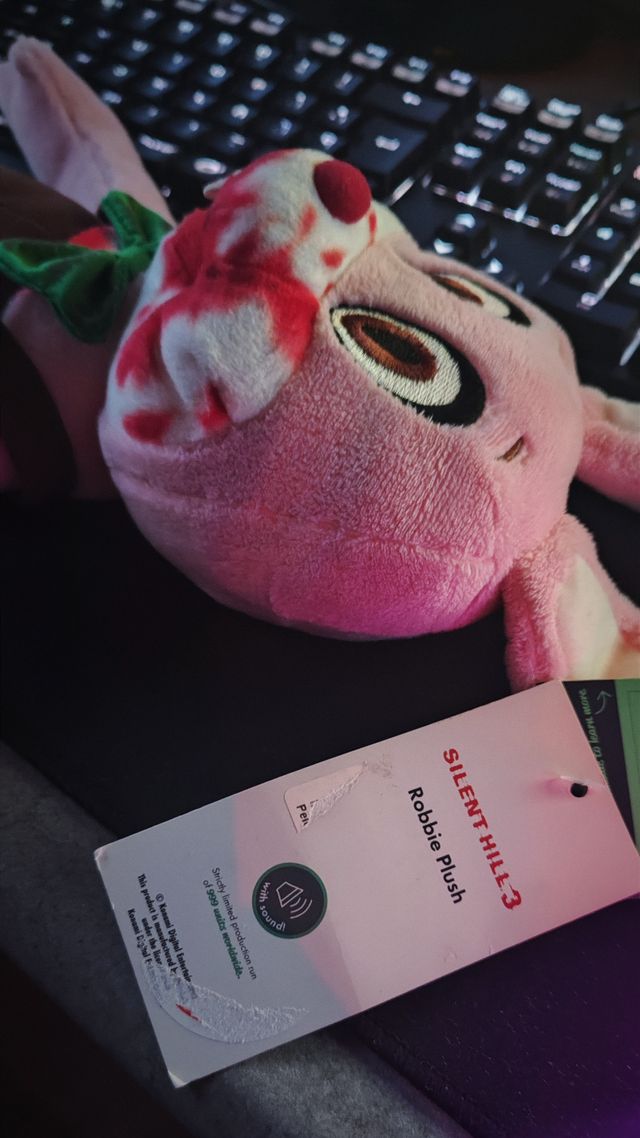 Peluche Silent Hill conejo edición limitada