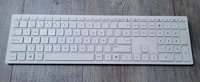 Teclado inalámbrico HP 650 de Segunda mano por 25 EUR en Camarma