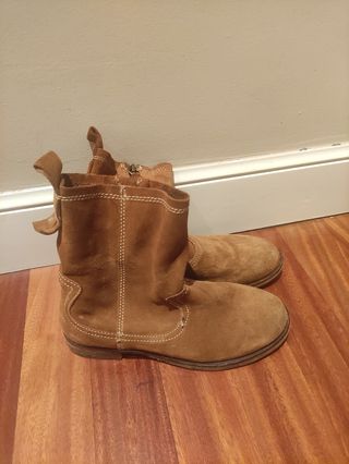 Botas serraje talla 35