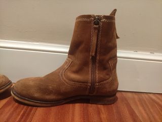 Botas serraje talla 35