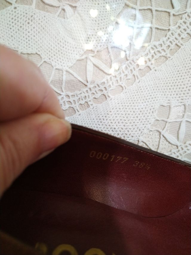 Scarpe eleganti in pelle.