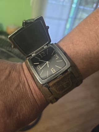 Reloj Guess caballero cuero