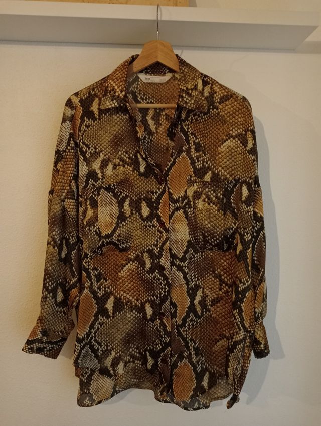 Camisa animal print de Zara