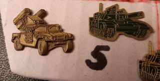 Pins Camiones, tractores, tanques...