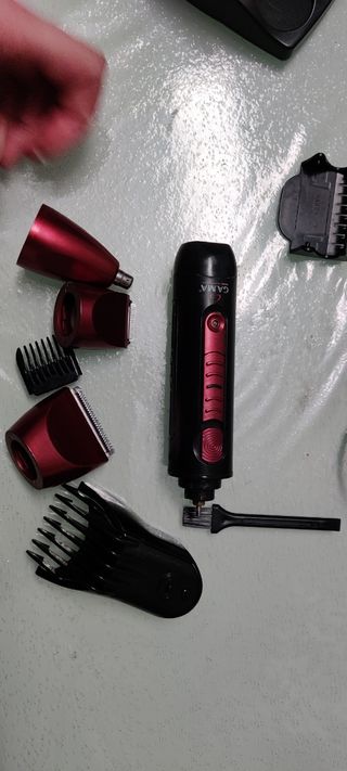 Rasoio elettrico per barba e capelli