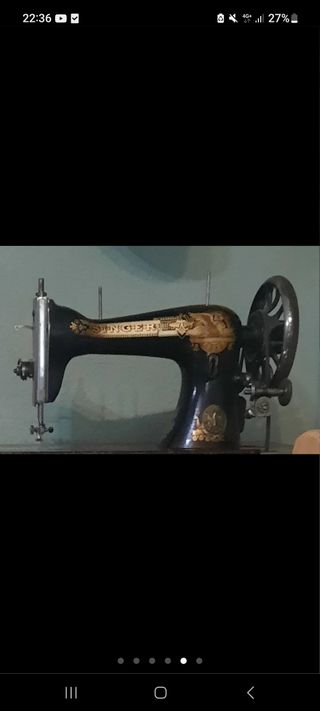 Antiguedades,Maquina de coser singer muy antigua
