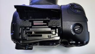 Canon 5d Mark IV (cuerpo+grip original)