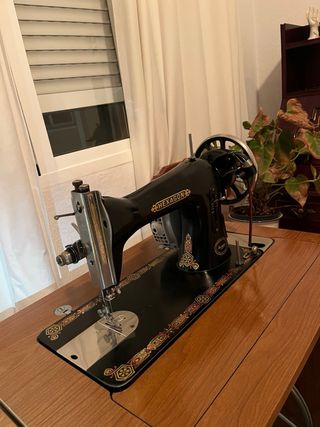 maquina coser singer antigua