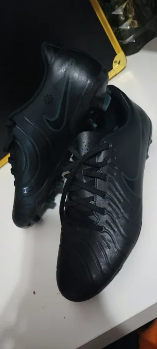 Relojes niños y zapatillas futbol unisex