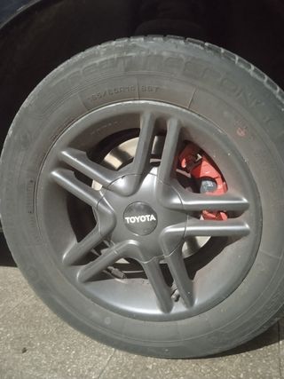 Llantas Toyota precio por las 4