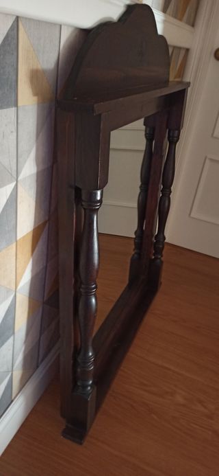 Espejo de madera antiguo