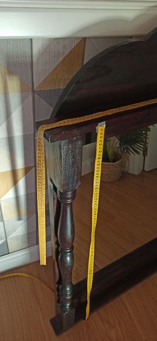 Espejo de madera antiguo