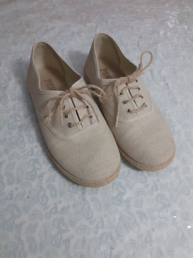 Zapatos de niño talla 35