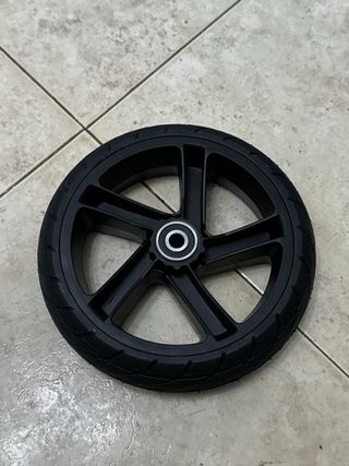 Rueda maciza patinete