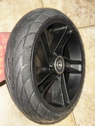 Rueda maciza patinete