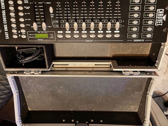 Controladora  DMX Y CAJA