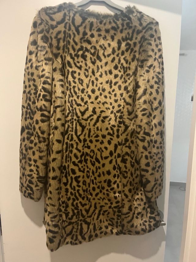 abrigo de pelo sintetico leopardo
