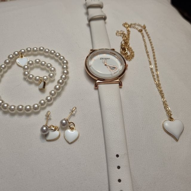 Bonito Lote nuevo a estrenar