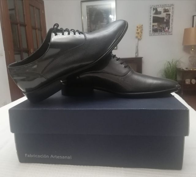 Zapatos de vestir gris metalizado