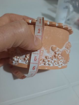 Contenitore in terracotta antico