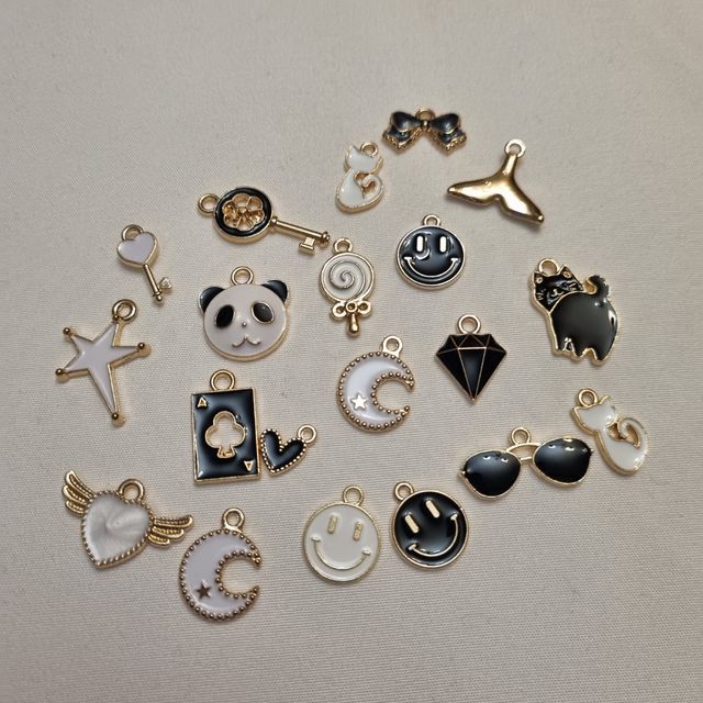 Lote 20 colgantes metálicos Nuevos