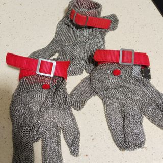 Guantes malla. 35 cada uno 
