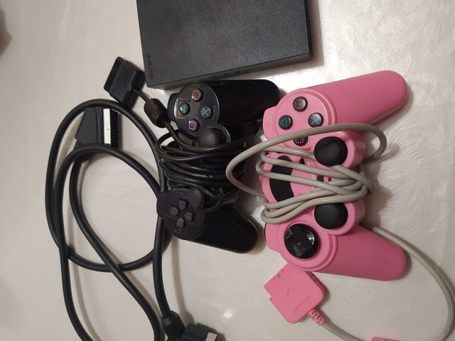 Play Station 2 con mandos