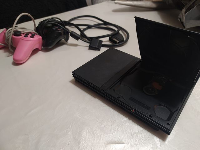 Play Station 2 con mandos