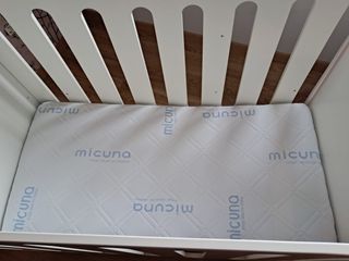 Cuna evolutiva marca Micuna Harmony blanca y rosa