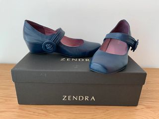 Zapatos azules de piel de Zendra talla 36